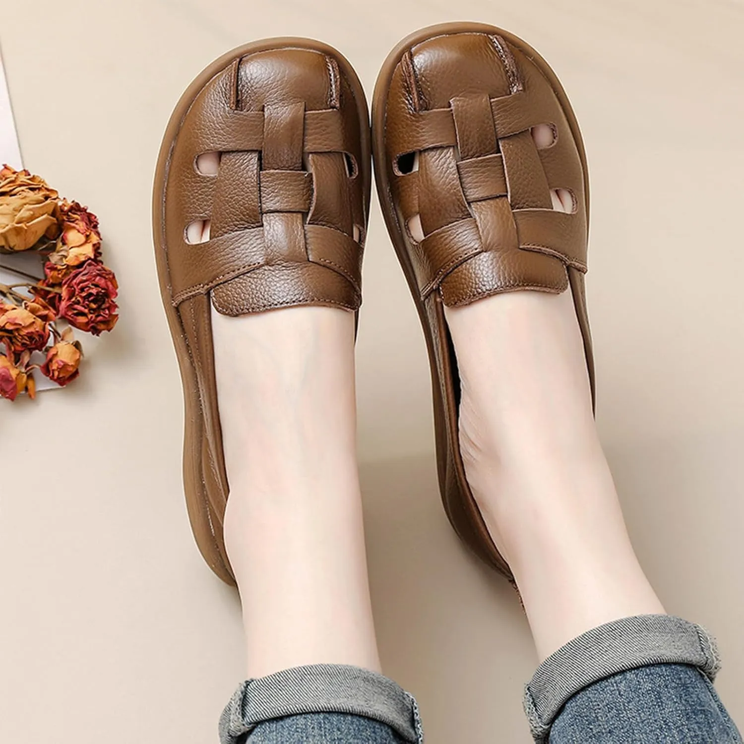 Aceptolcom Women's Casual Loafers Cute Slip On Comfort Walking Flats Leather Driving Moccasins Fashion Closed Toe Boat Shoes