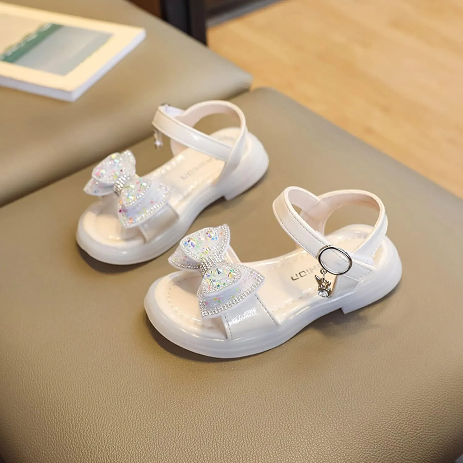 EnJoCho Baby Indoor Sandals Fashion Summer Girls Sandals Flat Bottom Soft Breathable Buckle Rhinestone Bow Casual Shoes
