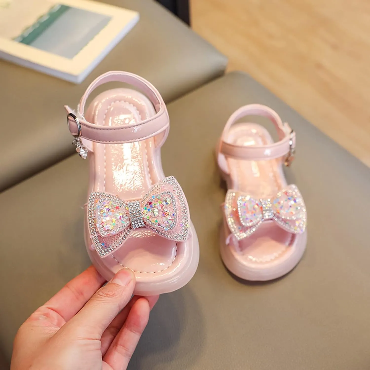EnJoCho Baby Indoor Sandals Fashion Summer Girls Sandals Flat Bottom Soft Breathable Buckle Rhinestone Bow Casual Shoes