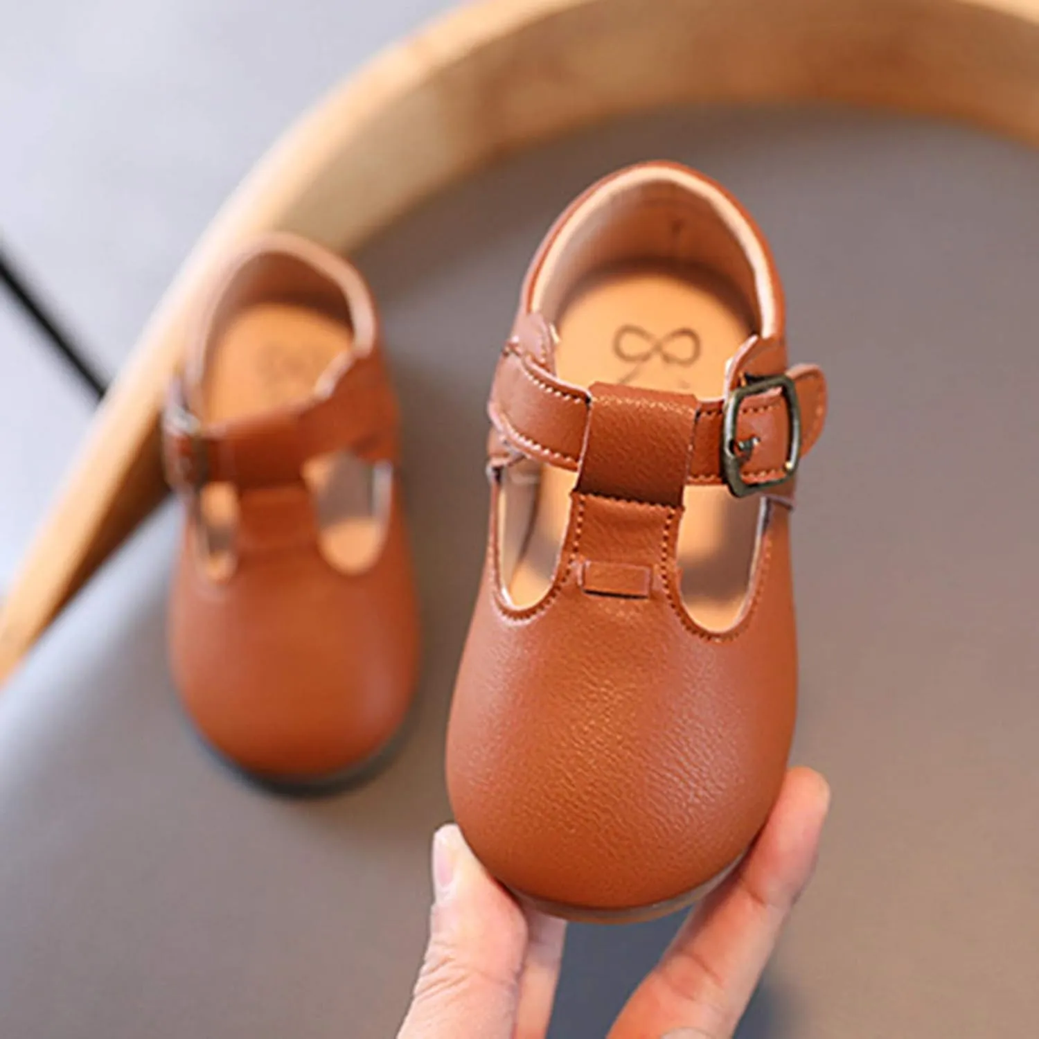 EnJoCho Sneakers for Children Boys Buckle Children Flats Strap Leather Shoes Non-Slip Baby Shoes Girls T Baby Shoes