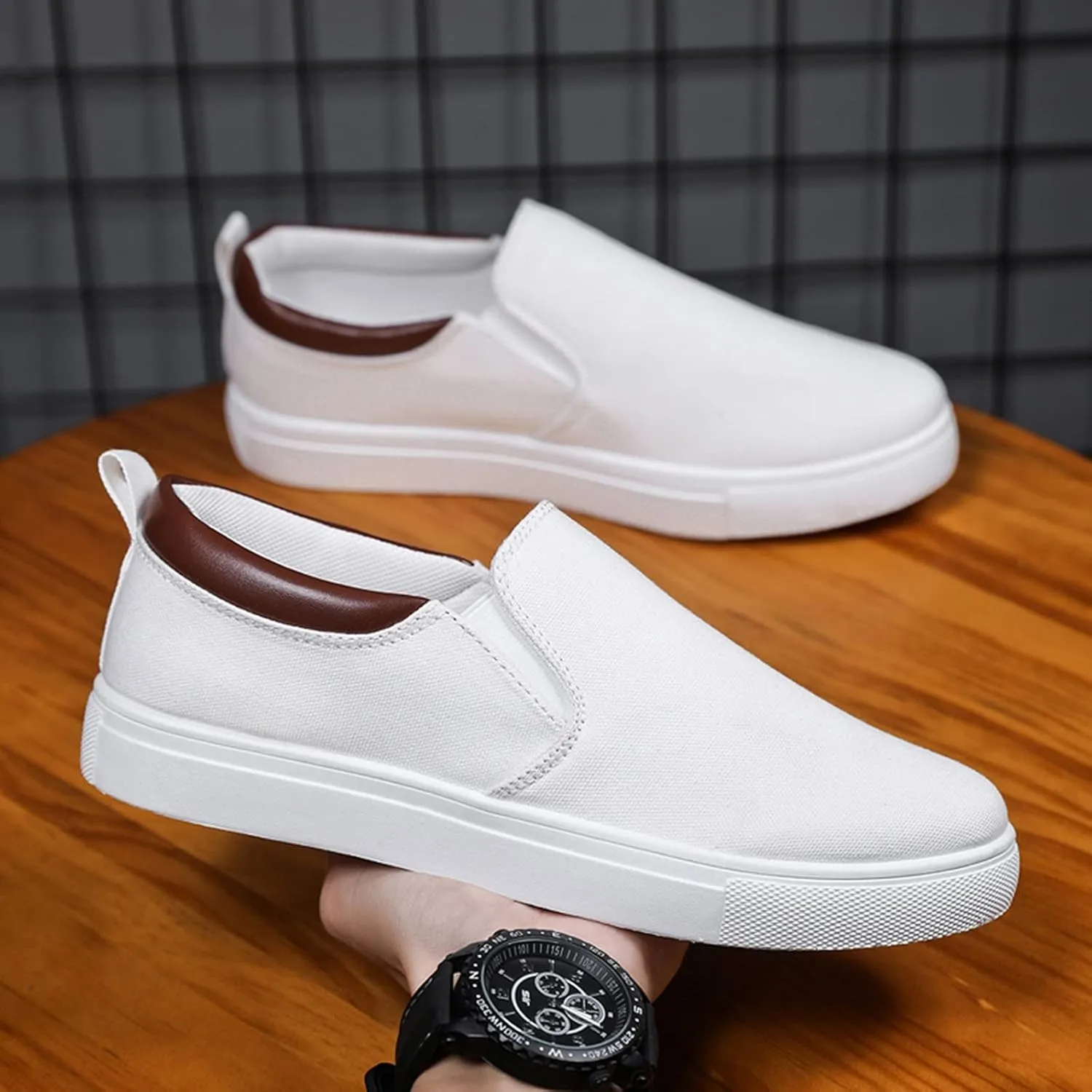 Foot Comfortable Men's Flat-Bottomed Fashionable Shoes Running Men's Sneaker Crease Shoes