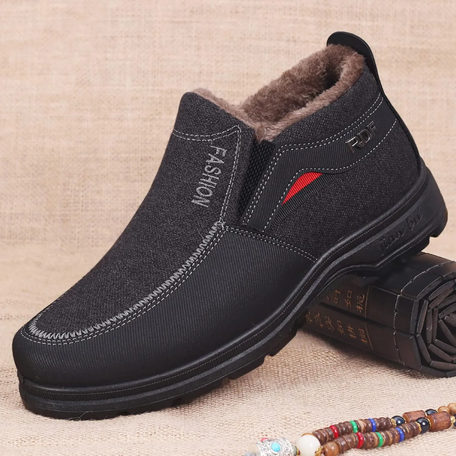 Leather Warm Fu Lined Slip On Snow Boots Winter Walking Shoes Low Top Anti-Slip Outdoor Ankle Boots Casual Shoes