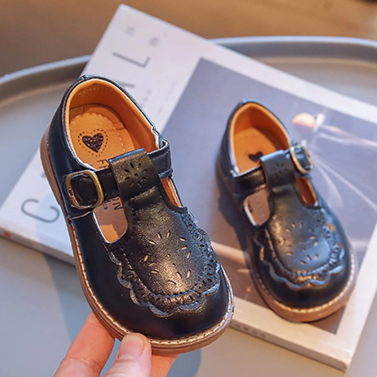 Little Kid Comfortable Sneakers Fashion Autumn Toddler Girls Casual Shoes Thick Sole Round Toe Buckle Dress Shoes