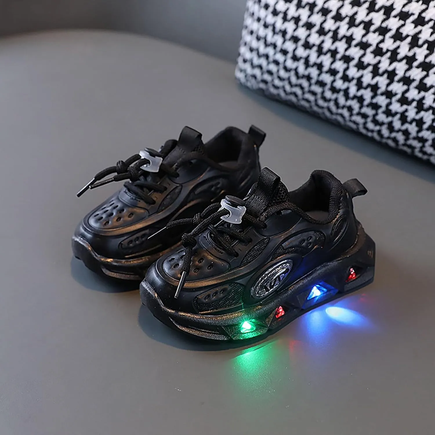 Memory Foam Light Up Sneaker for Toddler Baby Boys Girls Mesh Lace-Up Breathable Led First Walking Sport Shoes Non Slip