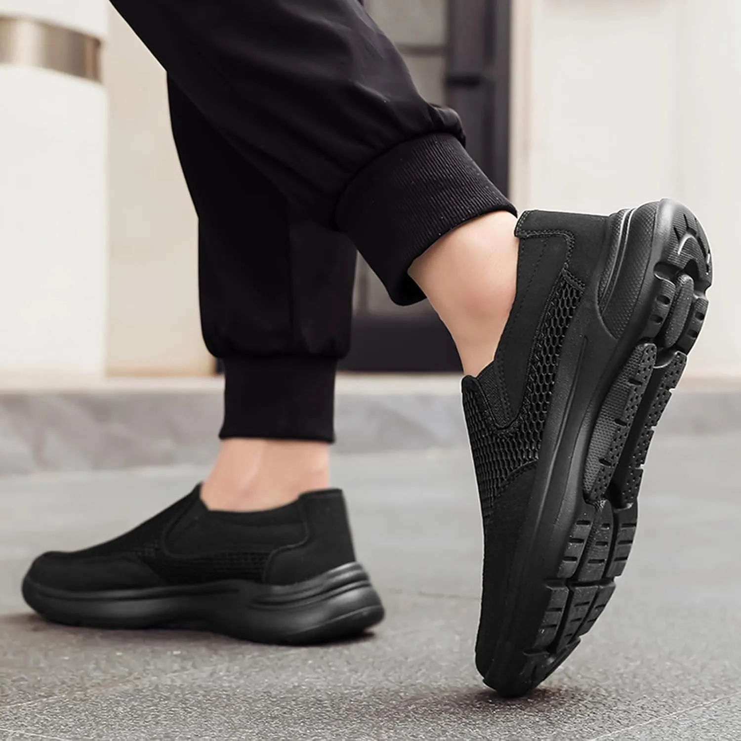 Men's Breathable Slip On Sneakers Lightweight Casual Shoes for Walking Running Gym Yoga Outdoor Summer Spring