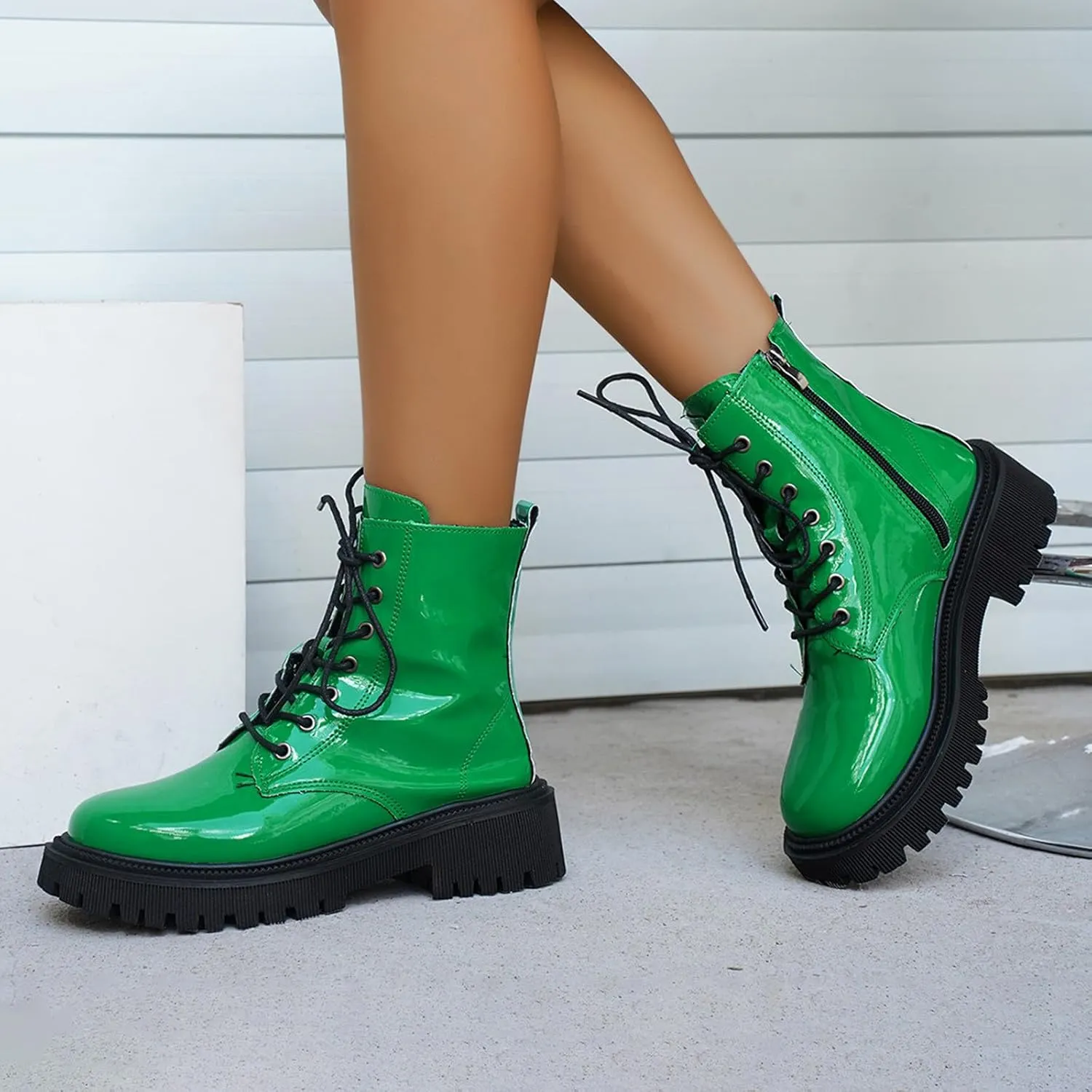 Platform Boots Women's Y2K Lug Sole Lace-Up Combat Boots Side Zipper Thick Platform Gothic Halloween Booties