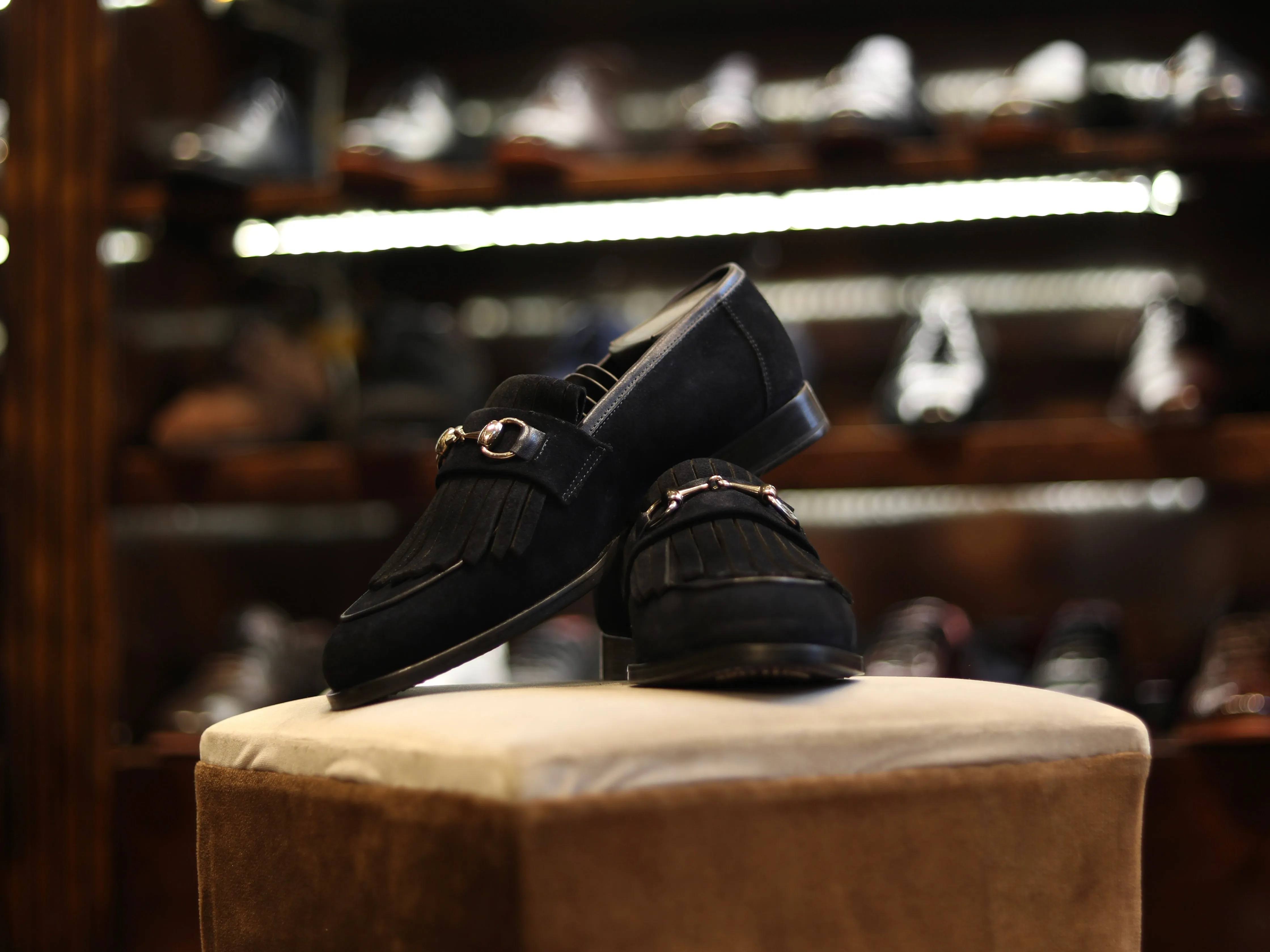 Rojèè Loafers mit goldener Metallschnalle