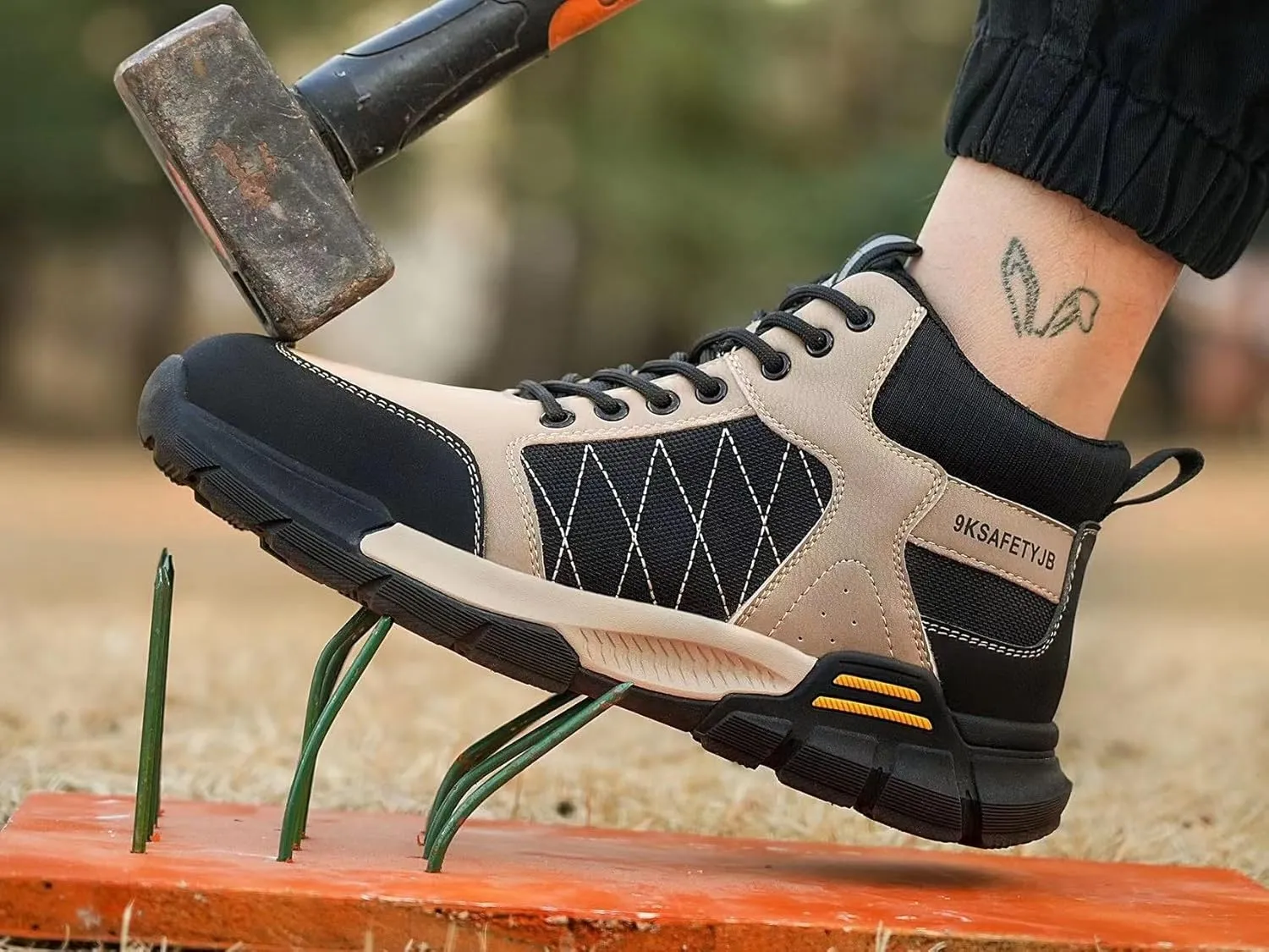 Tanleewa Safety Work Shoes for Men Women Lightweight Work Safety Boots Comfortable & Durable Safety Sneakers Indestructible Industrial Construction Steel Toe Shoes