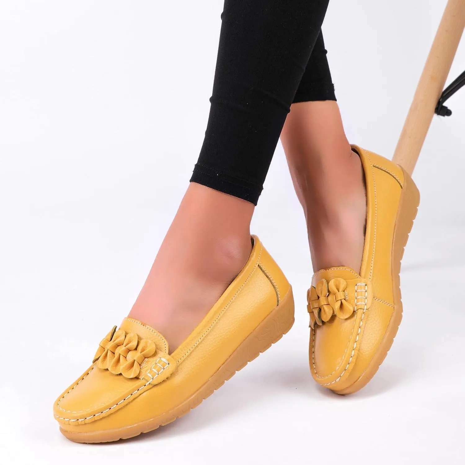 Women's Breathable Slip On Casual Shoes Lightweight Soft Sole Comfortable Walking Sneakers for Everyday Wear