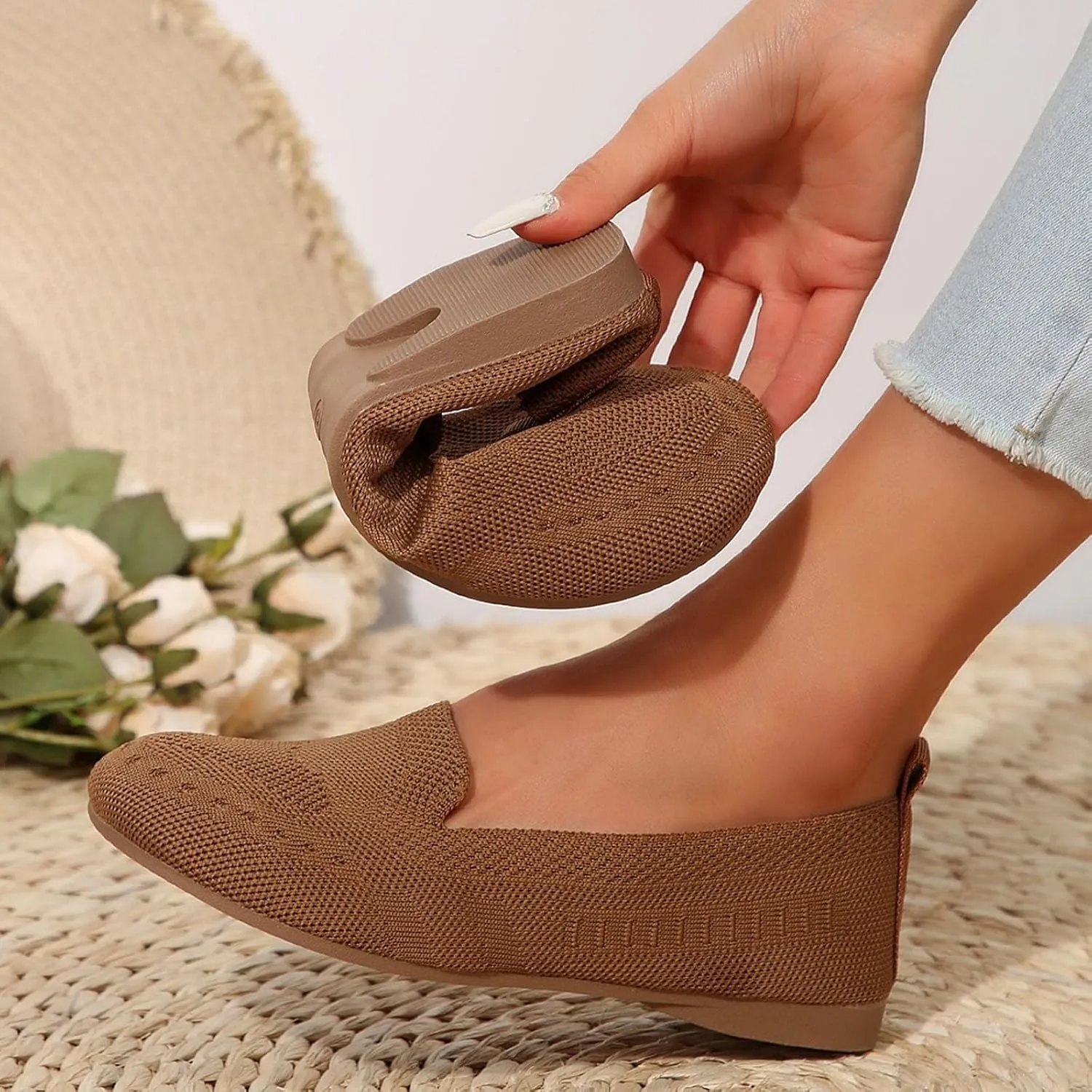 Women's Casual Slip On Shoes Breathable Mesh Flat Comfortable Walking Shoes for Daily Wear and Travel Lightweight Versatile Design