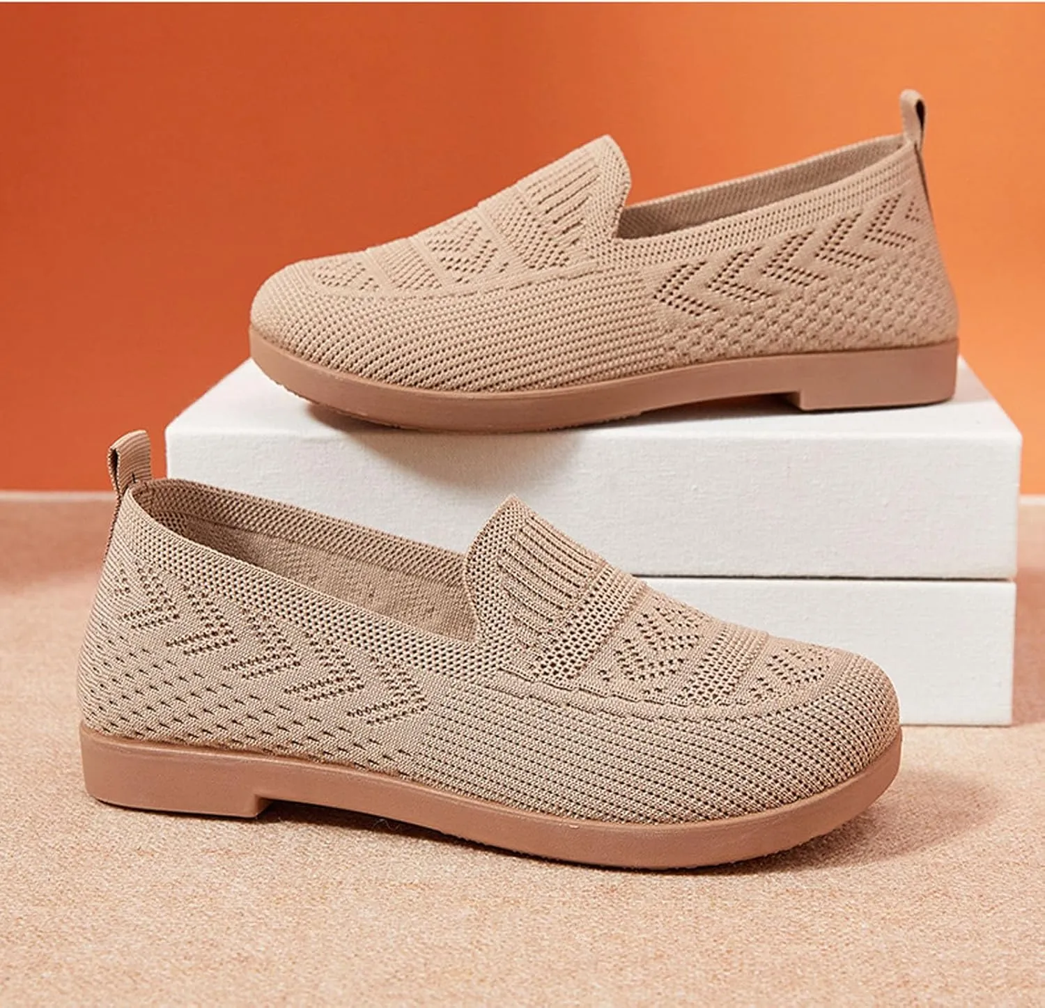 Women's Casual Slip On Shoes Breathable Mesh Round Toe Flat Comfortable Walking Shoes for Daily Wear Spring